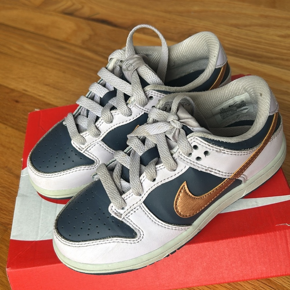 Nike dunks - Picture 3 of 4
